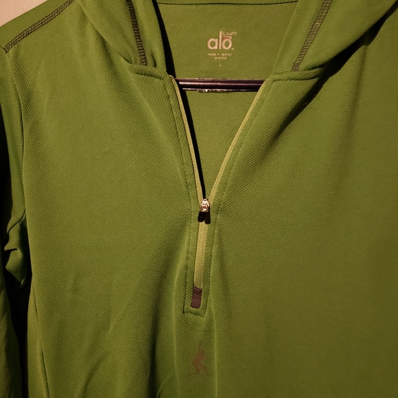 Alo Yoga Cool-Fit Hoodie - Picture 2 of 3